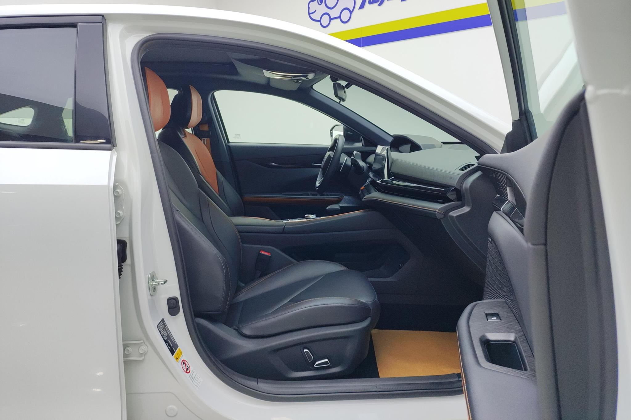 Changan UNI-V 2022 1.5T Luxury