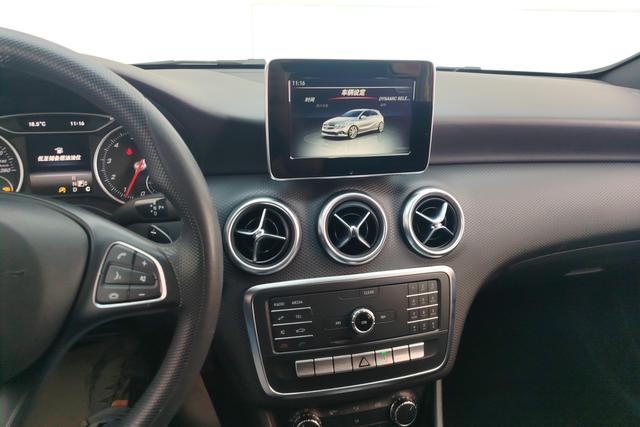 Mercedes Benz A-Class(Import) 2016 — фото 13