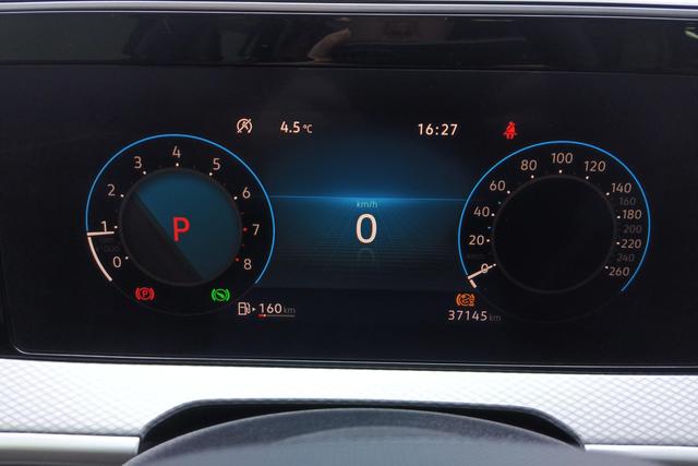 Volkswagen Tavendor 2023 330 TSI 2 WD — фото 13