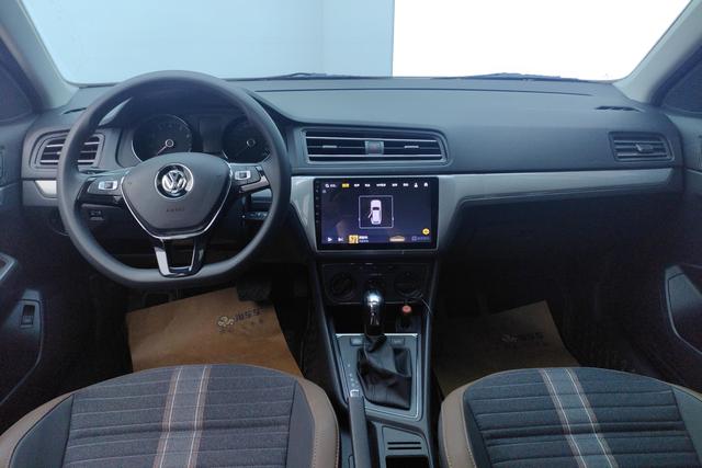 Volkswagen Lavida 2019 1.5 L AT VI — фото 12