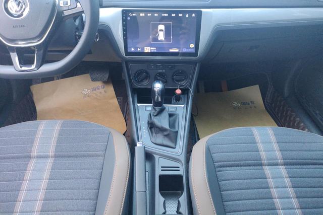 Volkswagen Lavida 2019 1.5 L AT VI — фото 14