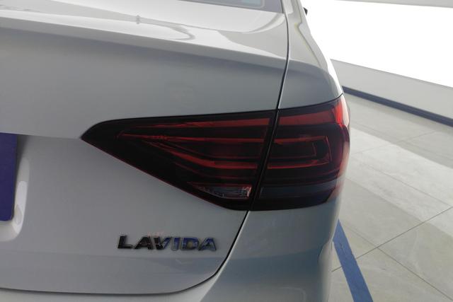 Volkswagen Lavida 2019 1.5 L AT VI — фото 6