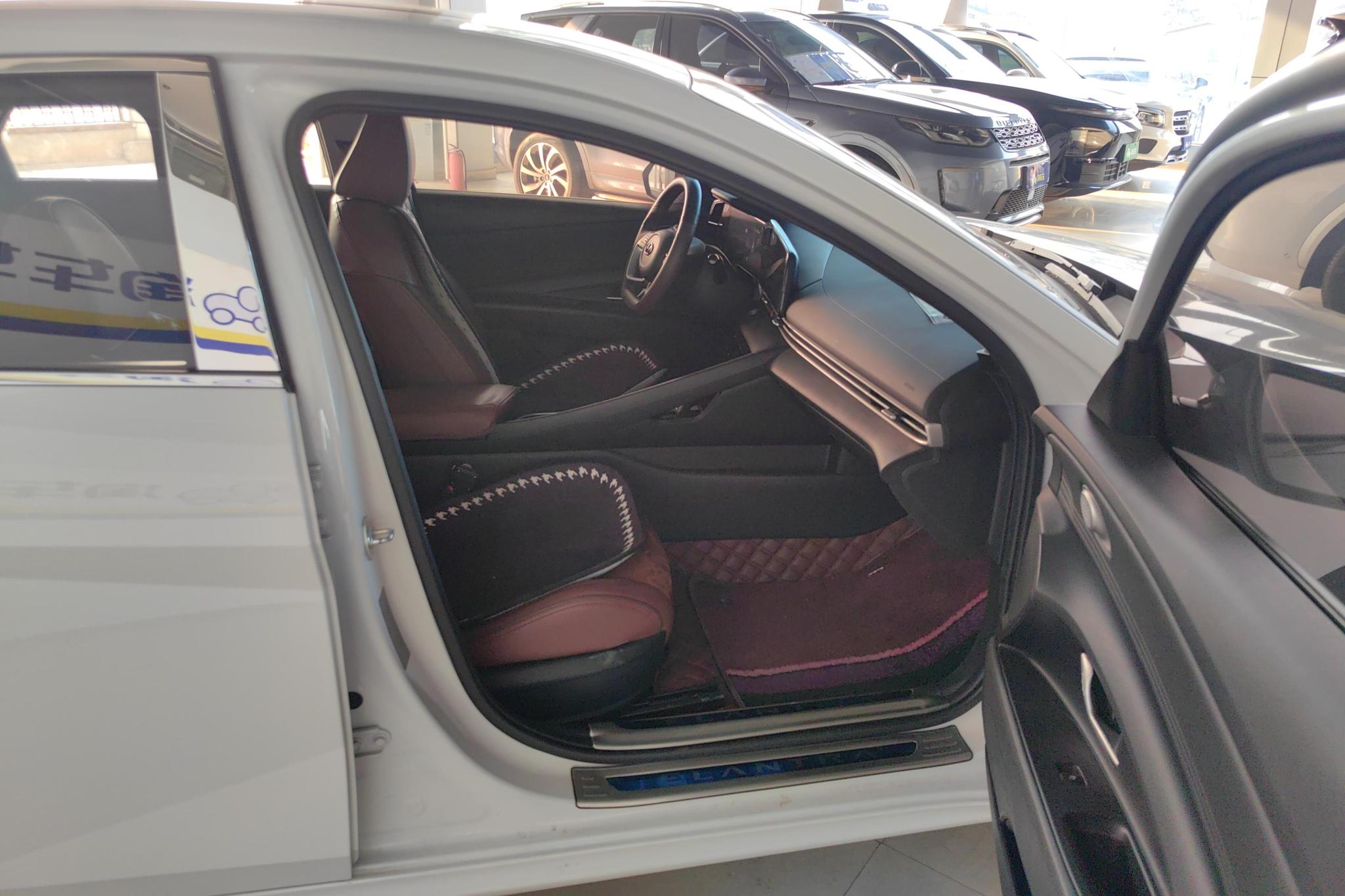 Hyundai Elantra 2021 1.5L CVT LUX Luxury