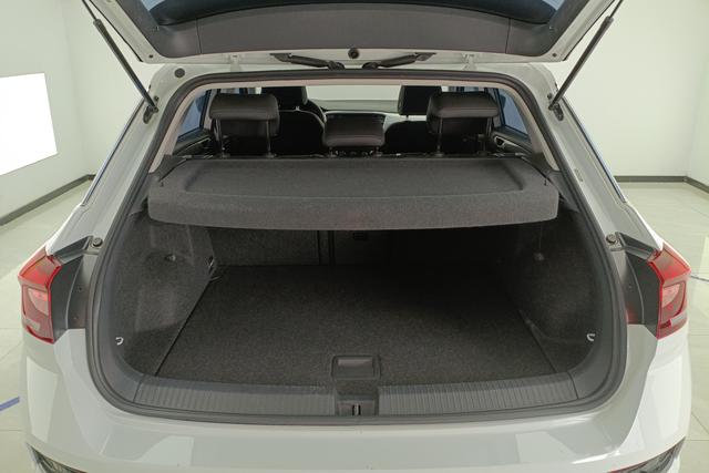 Volkswagen T-Roc 2022 280 TSI DSG 2 WD PLUS — фото 17