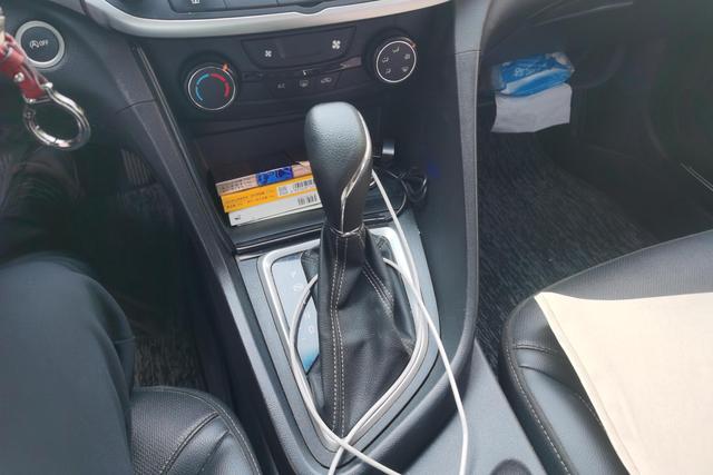 Buick Yinglang 2020 Белый из Китая