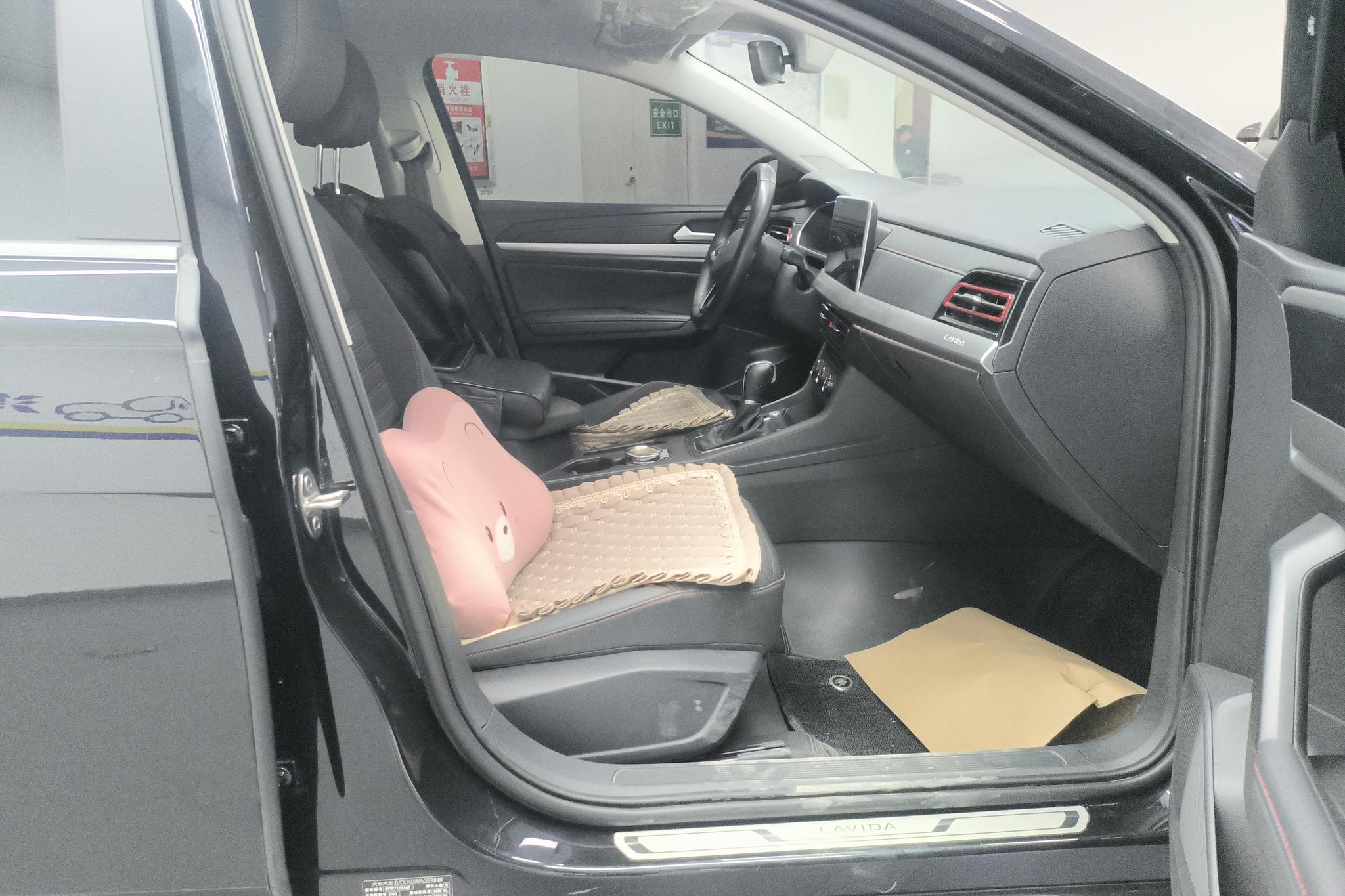 Volkswagen Lavida 2023 300TSI DSG