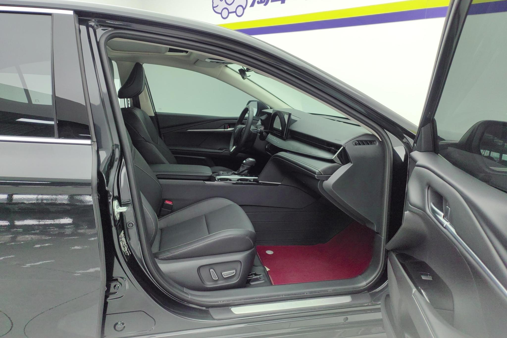 Toyota Camry 2024 2.0HGVP Luxury