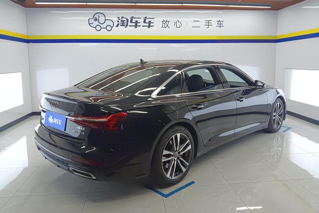Audi A6L 2020 40 TFSI — фото 3