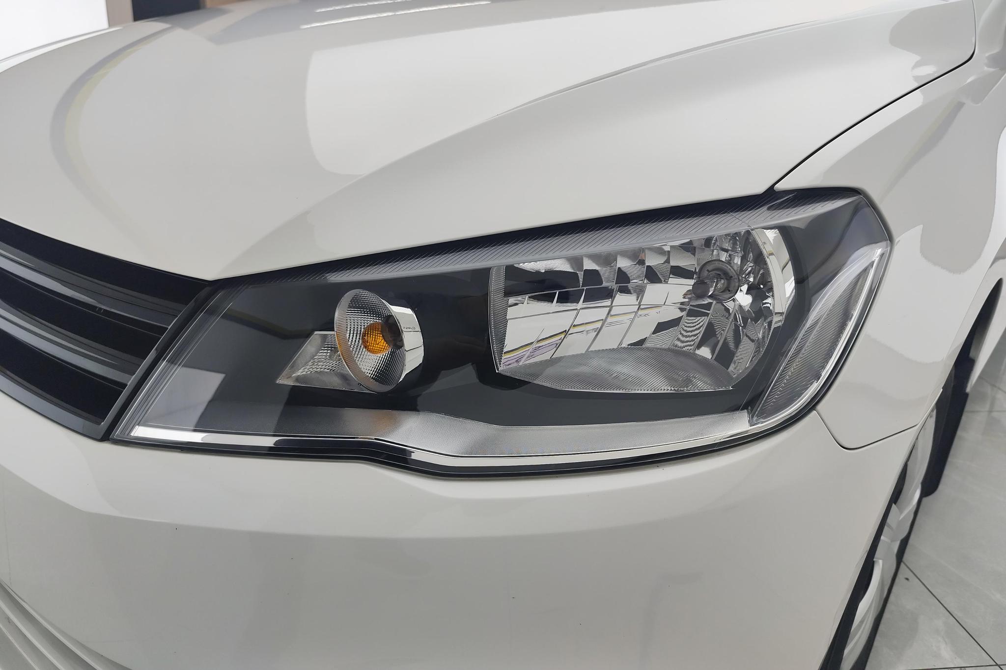 Volkswagen Jetta 2015 1.6L MT Fashion
