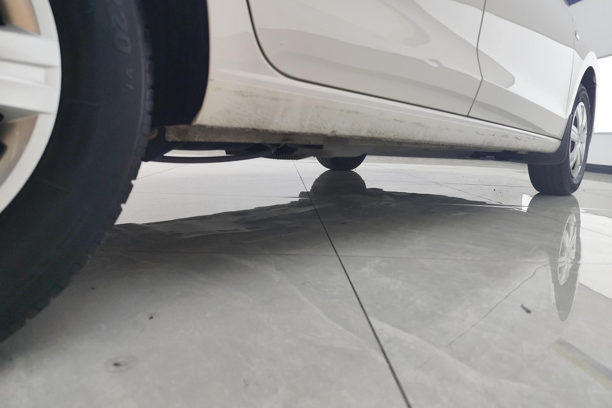 Volkswagen Jetta 2015 1.6L MT Fashion