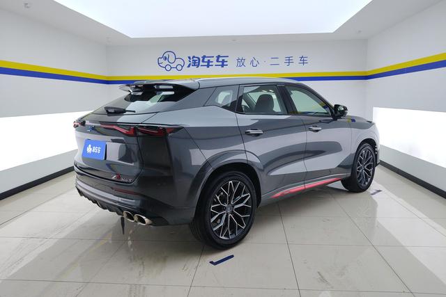 Changan Auchan Z6 2023 1.5 T DCT — фото 3