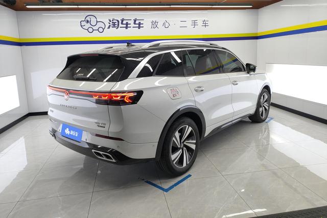 Volkswagen Tavendor 2023 380 TSI 4 WDR-Line — фото 3