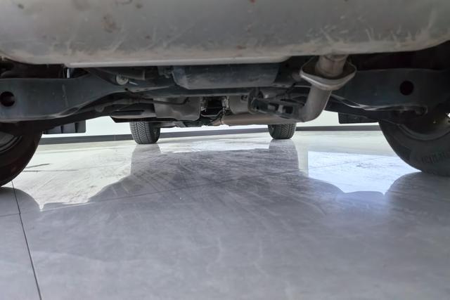 Nissan Loulan id 3855968 из Китая 9