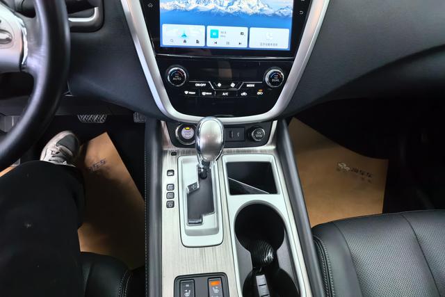 Nissan Loulan id 3855968 из Китая 12