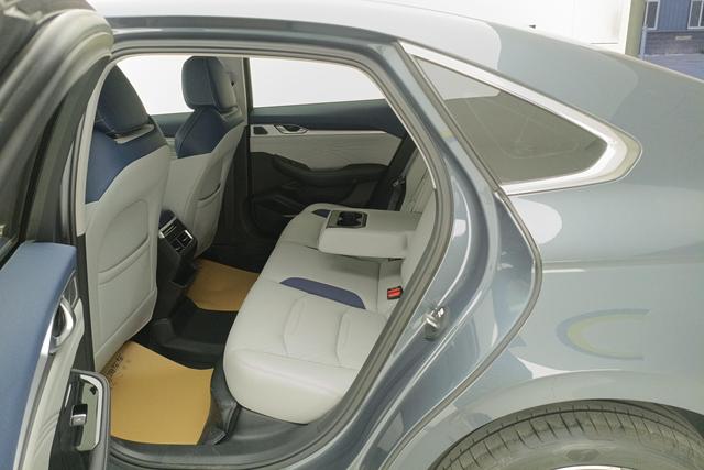Geely Preface 2023 2.0 T Premium — фото 15