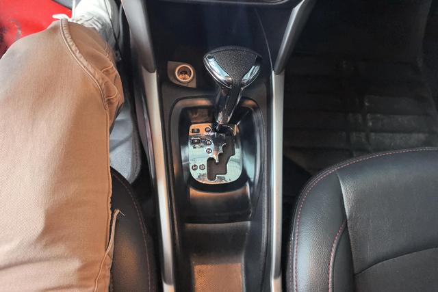 Citroen C3-XR 2015 1.6 L AT — фото 15