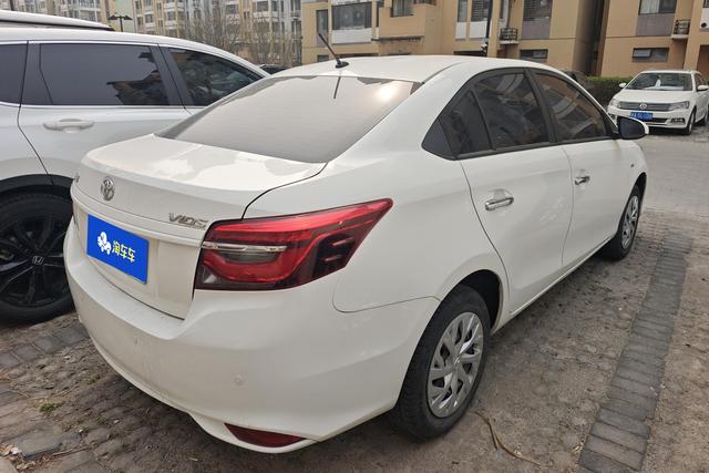 Toyota Vios 2022 1.5 L CVT 20 — фото 3