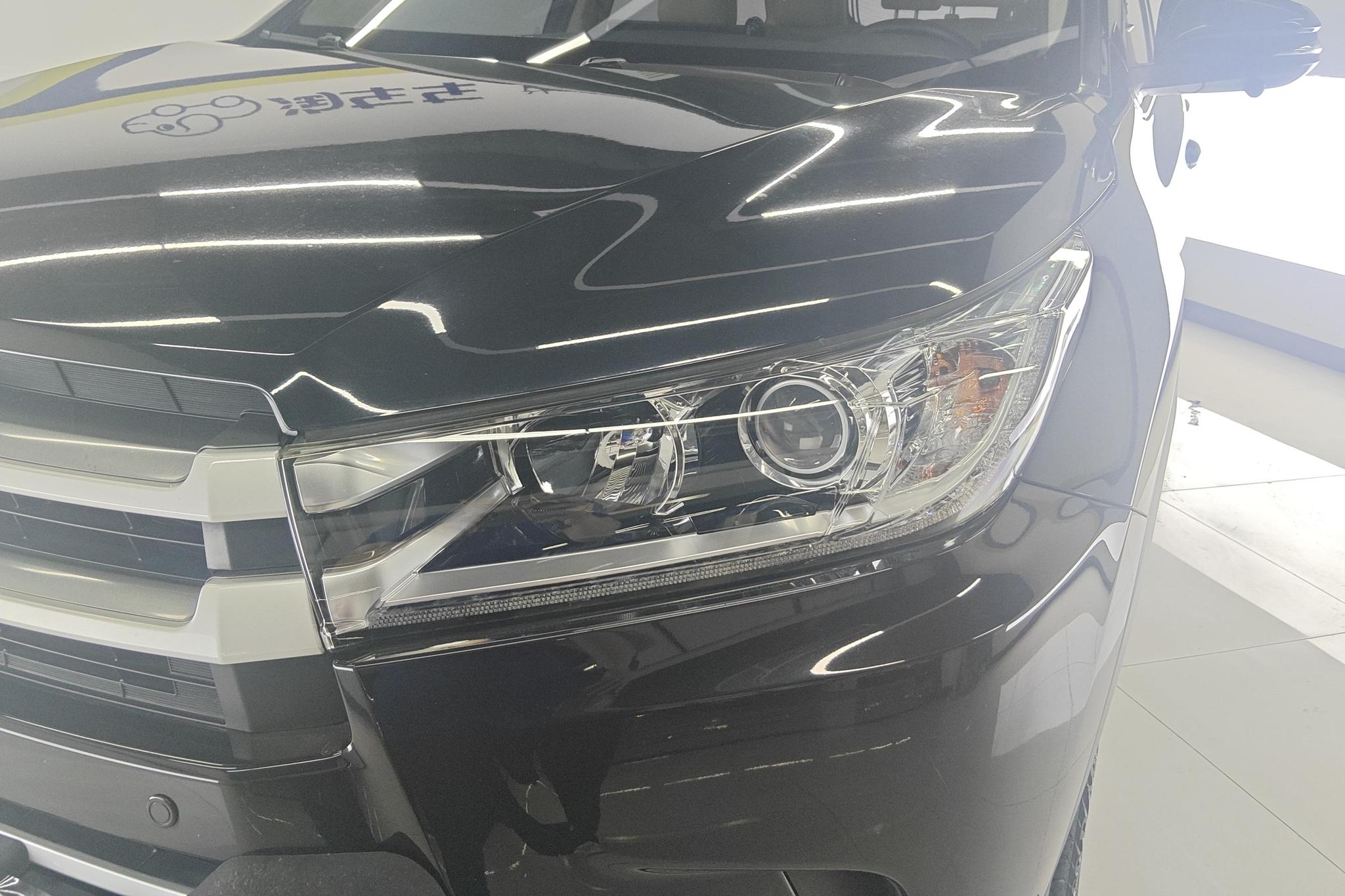 Toyota Highlander 2021 2.0T Elite 7 мест