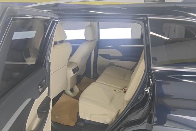 Toyota Highlander 2021 2.0 T 2 WD 7 — фото 16