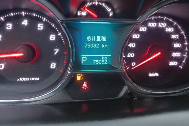 Chevrolet Captiva 2015 2.4 L 2 WD 7 — фото 13