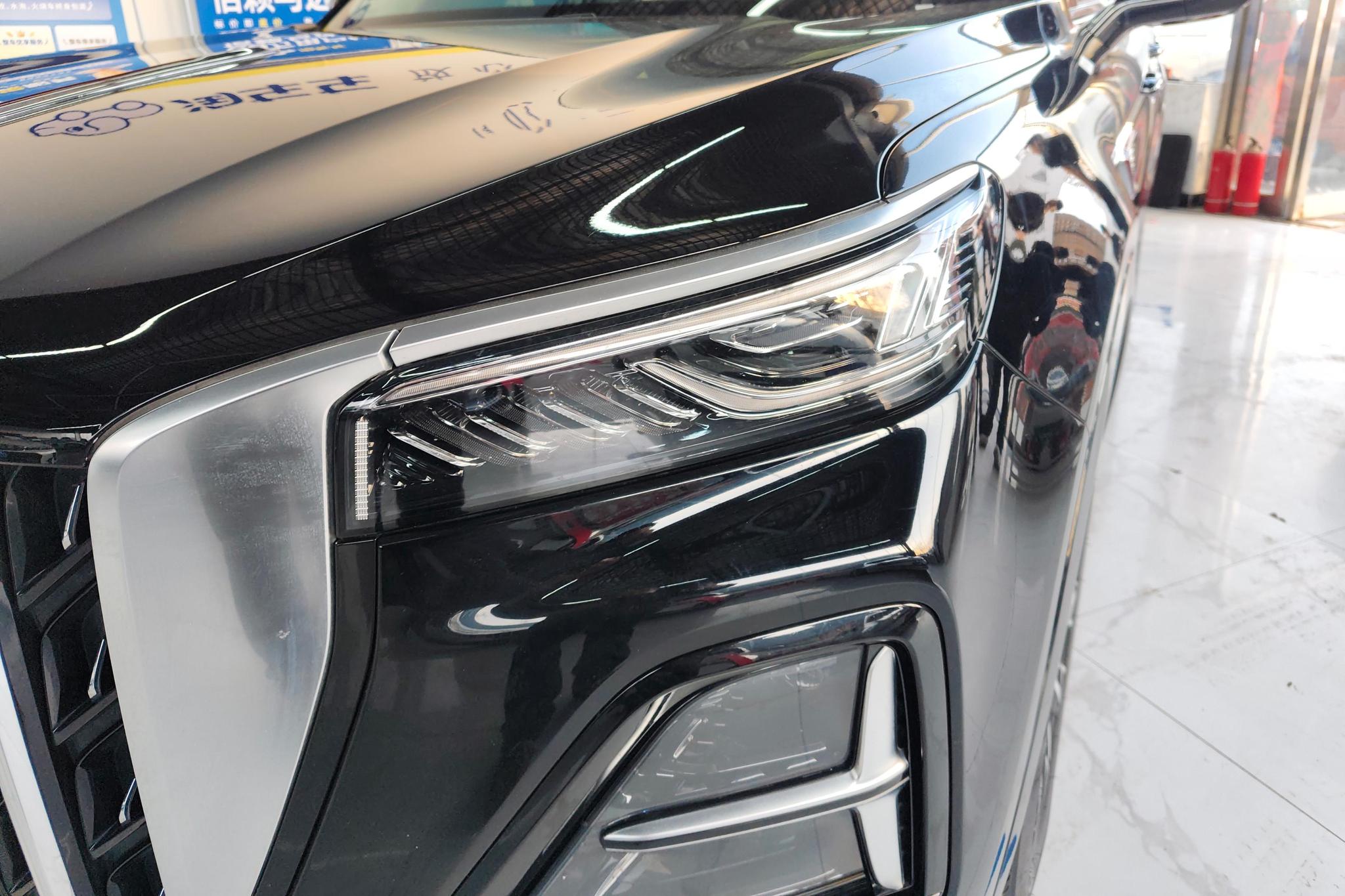 Hongqi HS5 2023 2.0T Pro