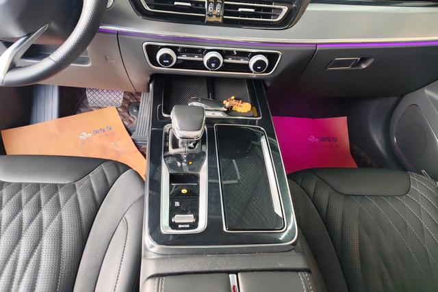 Hongqi HS5 2023 2.0 T 4 WD Pro — фото 14