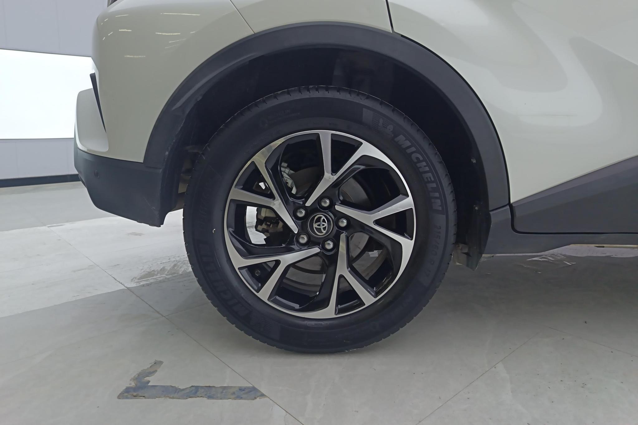 Toyota C-HR 2020 2.0L Luxury