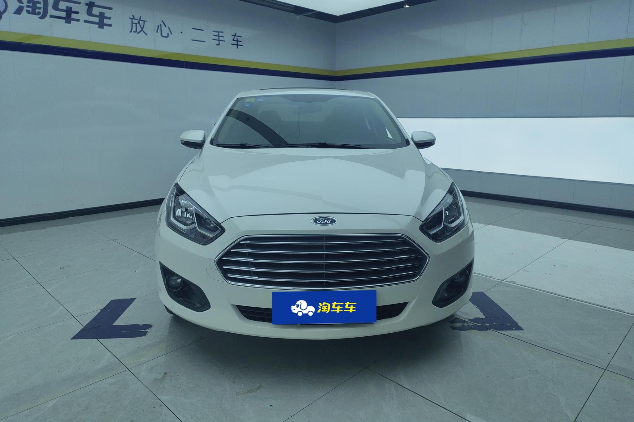 Ford Escort 2017 1.5L AT Fashion