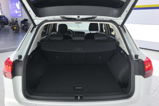 Volkswagen Tayron 2020 330 TSI — фото 17
