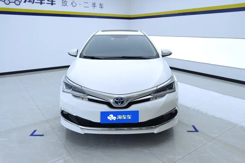 Toyota Corolla 1.8 L E-CVT Elite V — фото 2