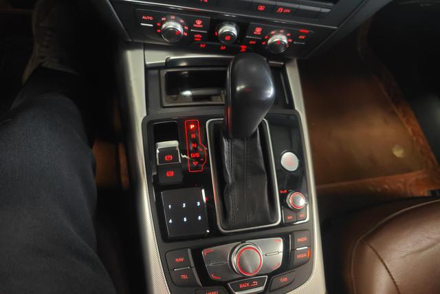 Audi A6L 2018 30 35 TFSI — фото 15