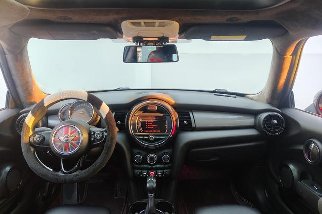MINI Hatch — фото 12
