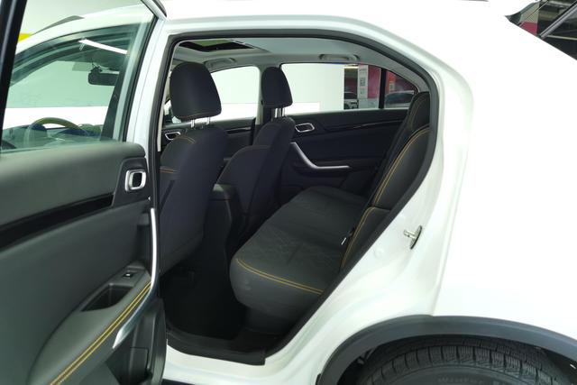 Dongfeng AX4 2020 200 T DCTLuxury — фото 15
