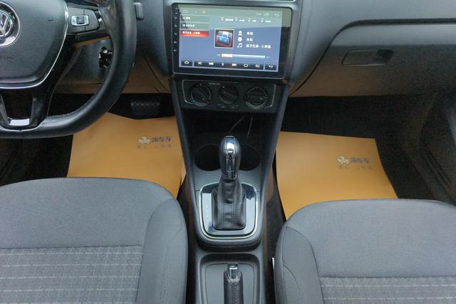 Volkswagen Polo 2016 1.6 L ATComfort — фото 11
