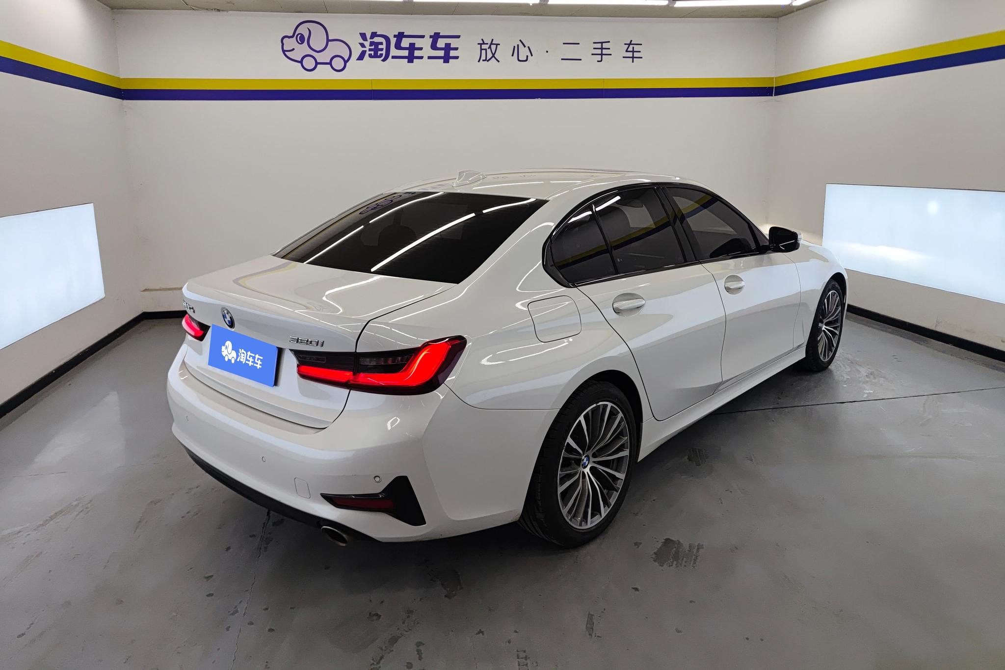 BMW 3 Series 3 2021 320i Sport