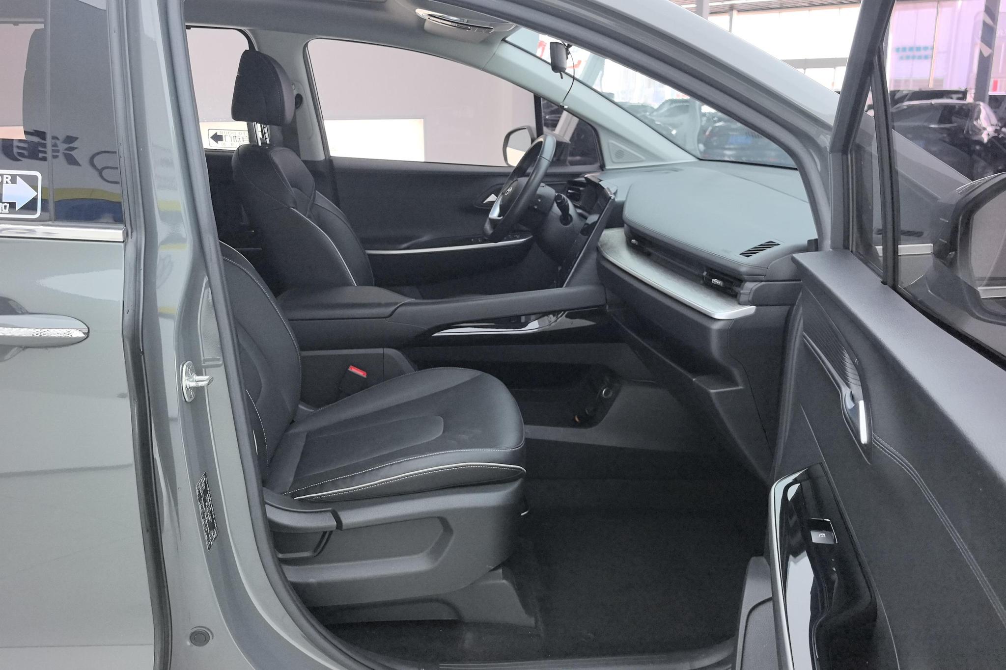 Hyundai Custo 2021 270TGDi Luxury LUX