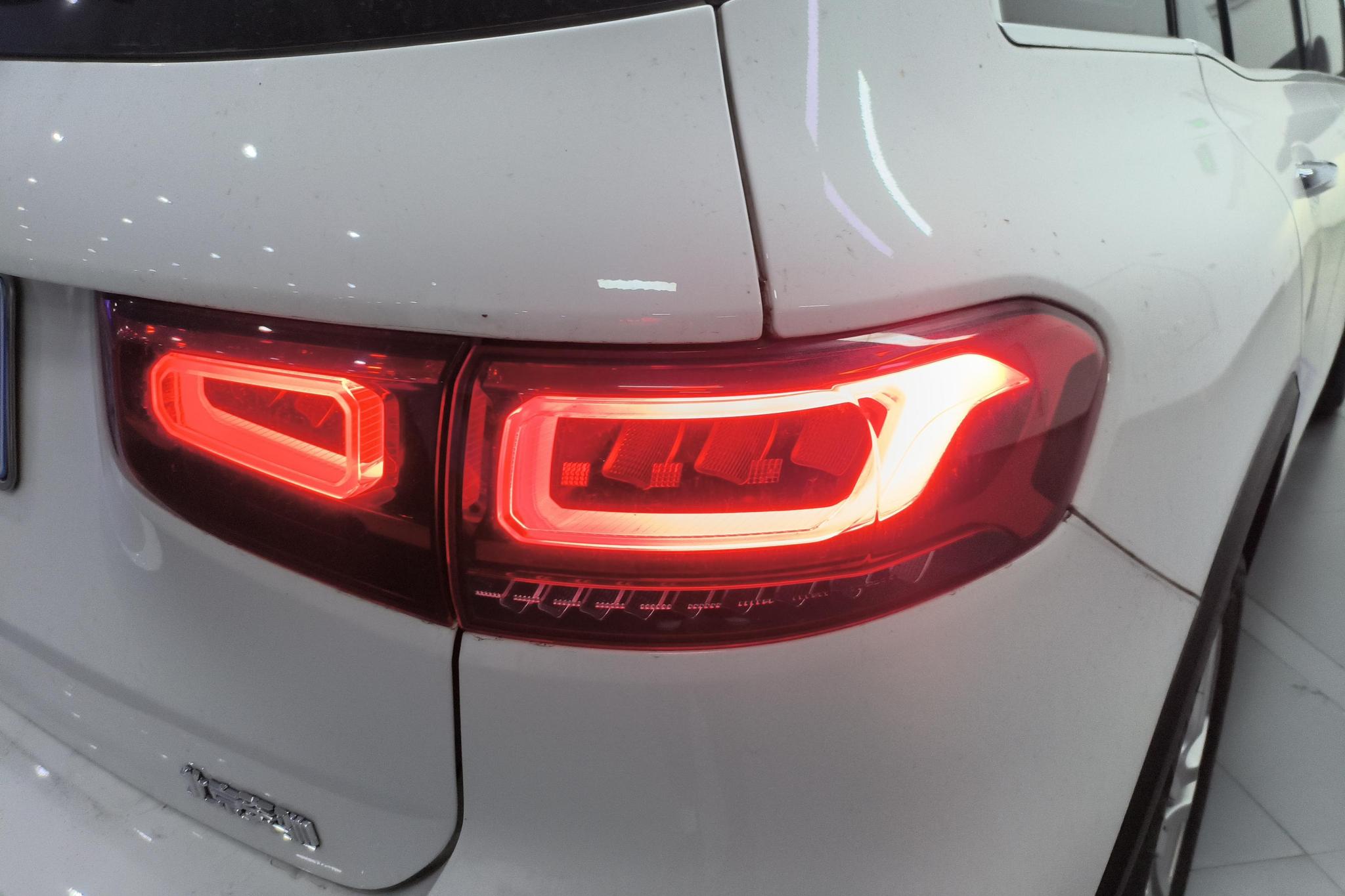 Mercedes-Benz GLB 2022 GLB 220