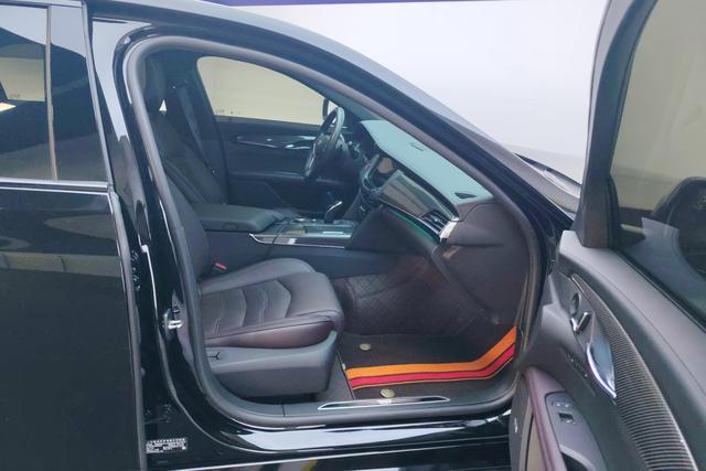Cadillac CT6 2022 28 T Premium — фото 11