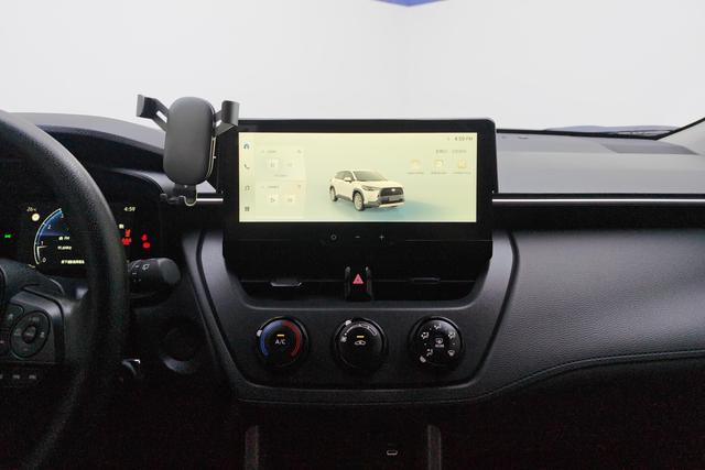 Toyota Corolla Cross 2024 2.0 L CVT — фото 12