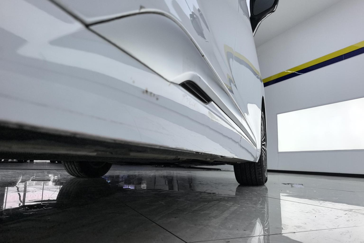 Denza D9 DM 2022 970 Flagship