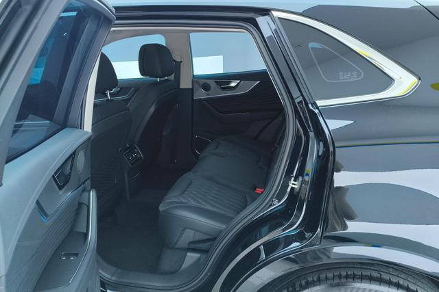 Hongqi HS5 2023 2.0 T Pro — фото 16