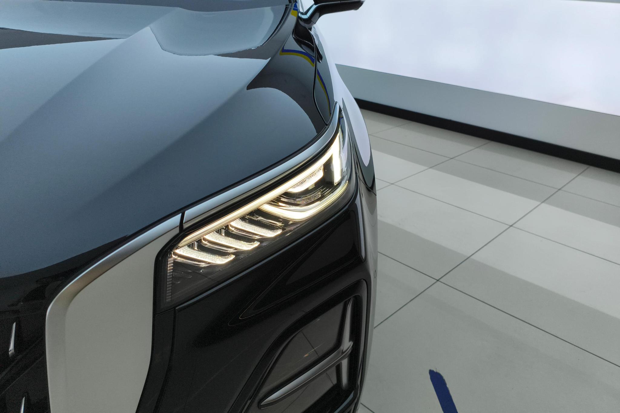Hongqi HS5 2023 2.0T Pro