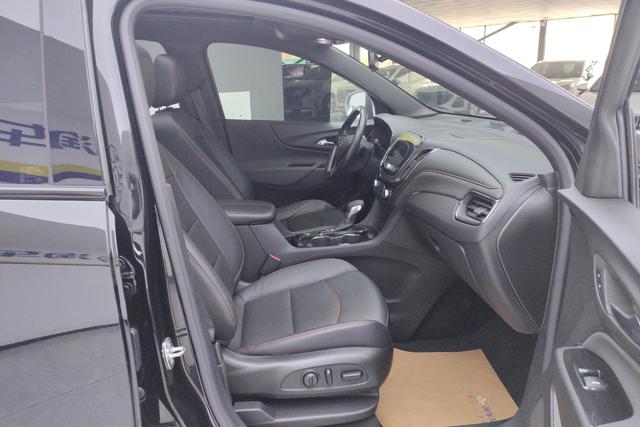Chevrolet Equinox 2021 550 T RS 4 WD — фото 10
