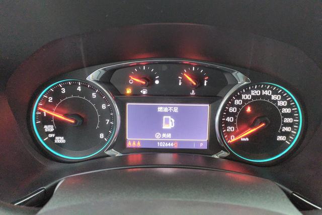 Chevrolet Equinox 2021 550 T RS 4 WD — фото 13