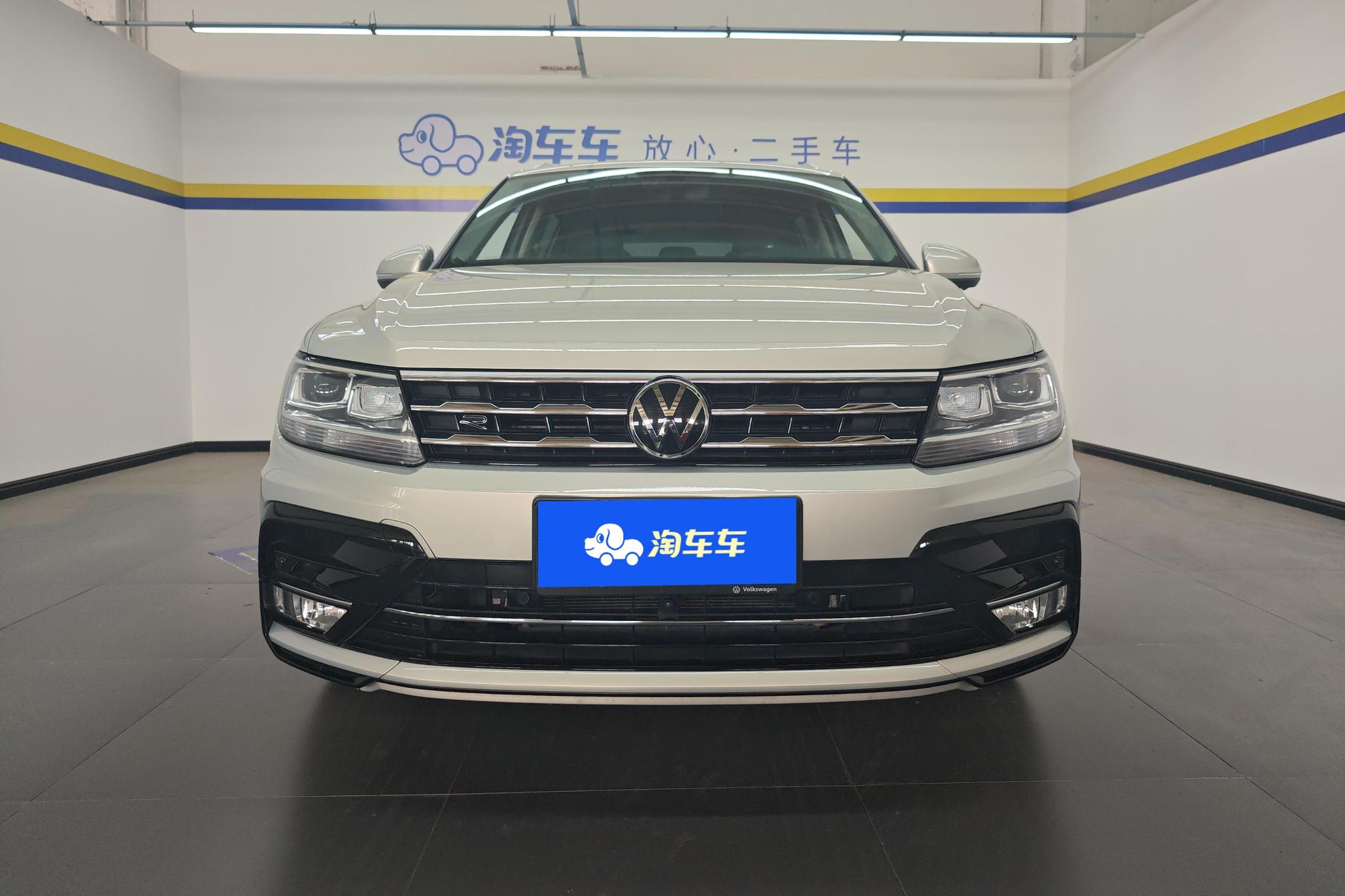 Volkswagen Tiguan L L 2021 330TSI AT R-Line