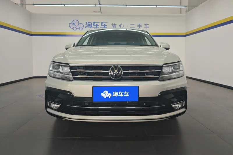 Volkswagen Tiguan L — фото 2
