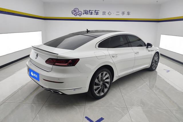 Volkswagen CC 2023 380 TSI — фото 3