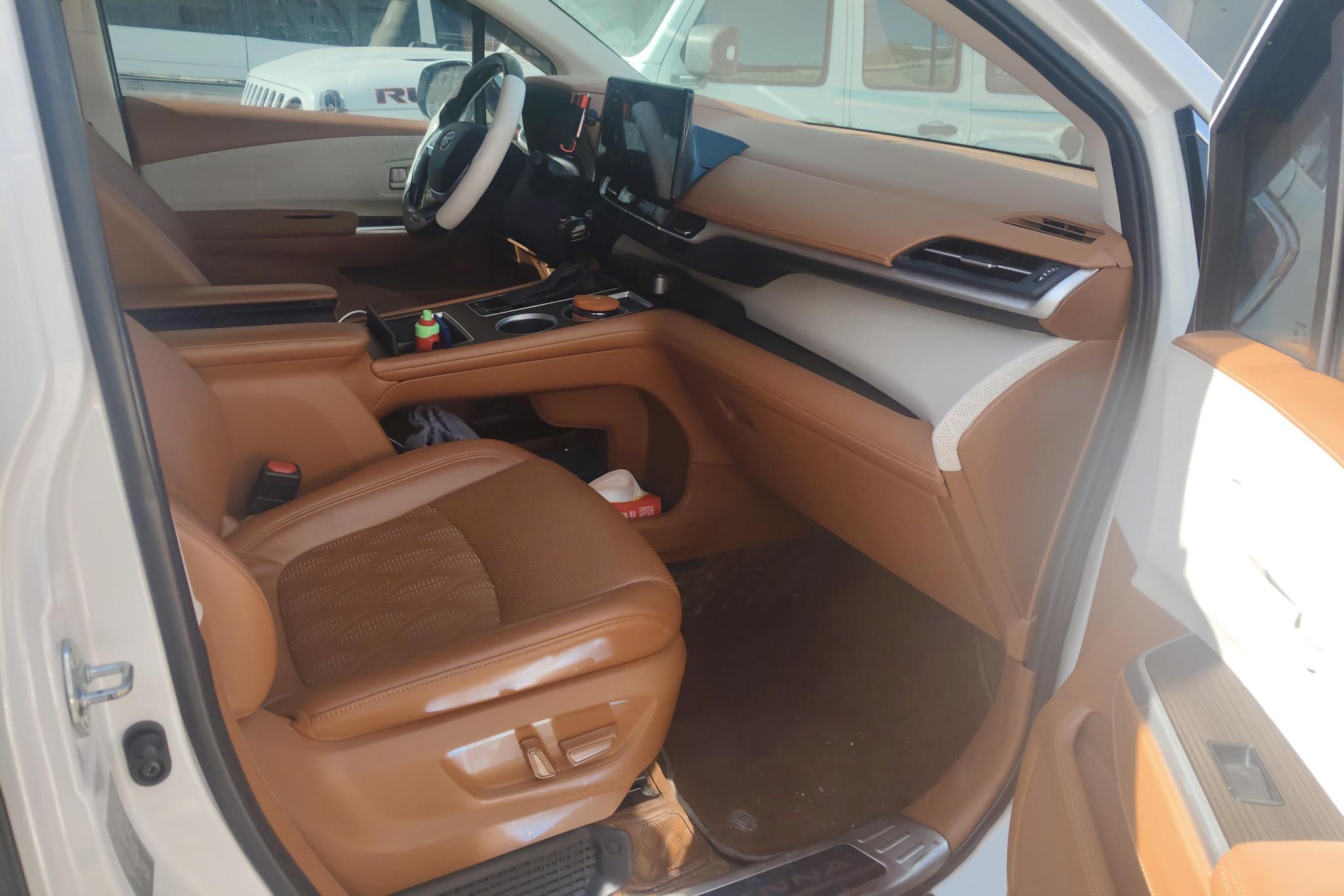 Toyota Sienna 2021 2.5L Luxury