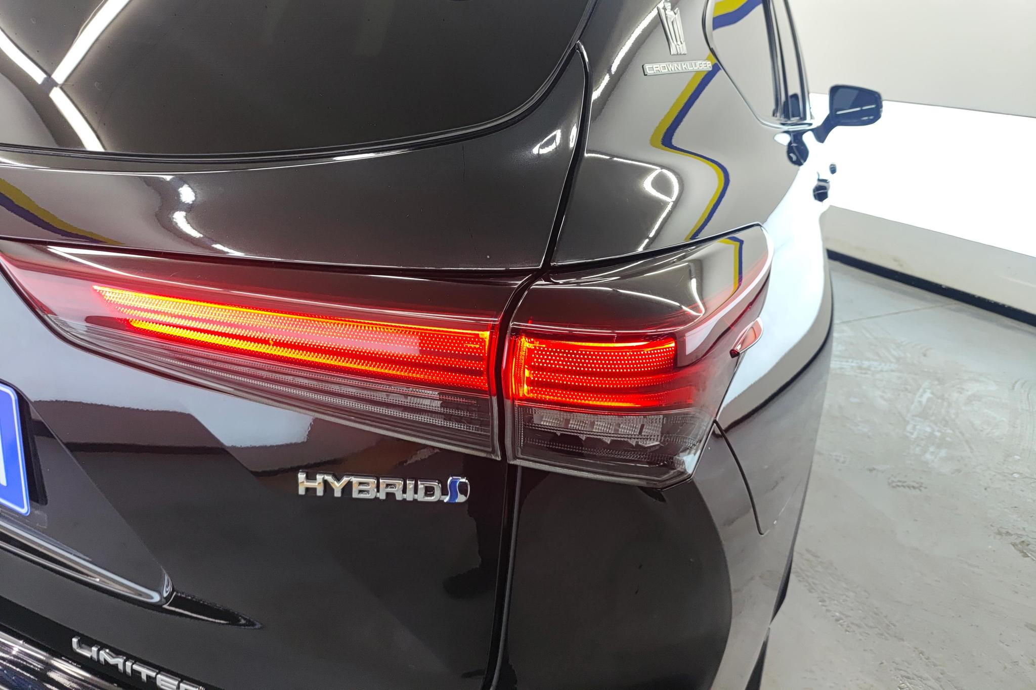 Toyota Crown Kluger 2023 2.5L E-CVT Flagship