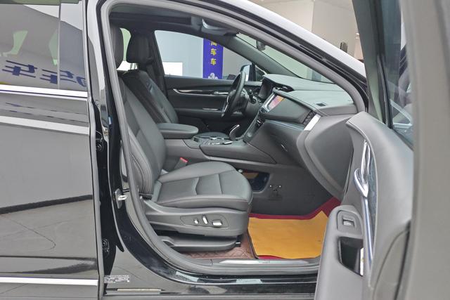 Cadillac XT5 2022 2.0 T 2 WDLuxury — фото 14